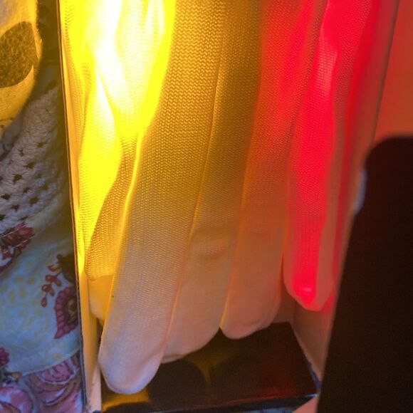 LED Light Up Rave Gloves 7 Different Light Patterns For Dancing/Lightshows - Picture 7 of 11